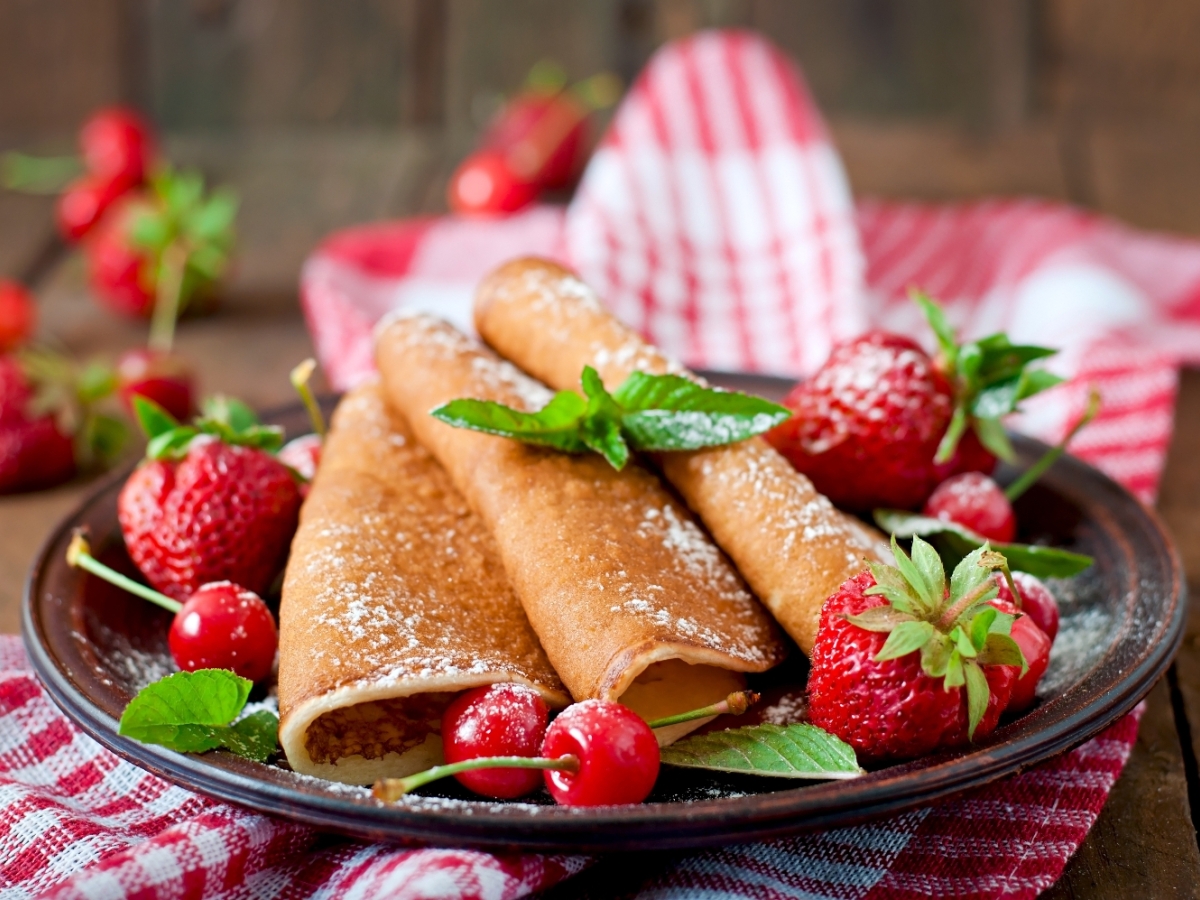 palacinky, dezert, ovocie