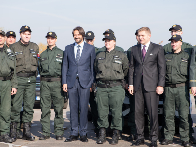 Fico, Kaliňák, policajti