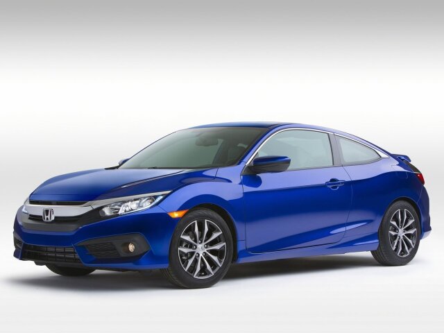Sériový Civic Coupé nie je ďaleko od rovnomenného konceptu z aprílového autosalónu v New Yorku. Splývavá silueta kabíny je prakticky identická.