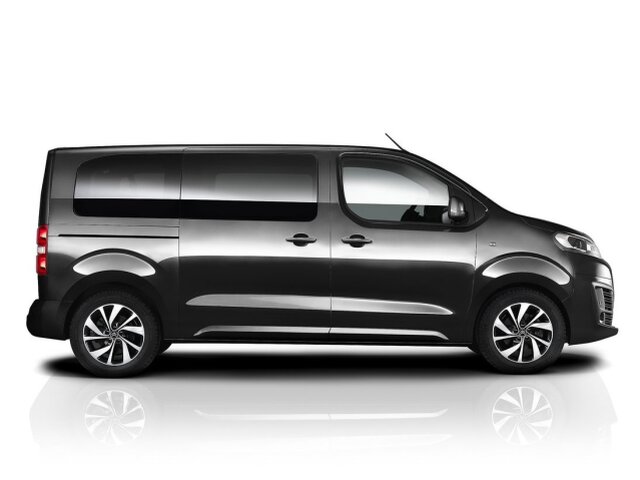 Dodávať sa bude s dvoma dĺžkami rázvoru náprav a troma dĺžkami karosérie. Všetky stoja na vystuženej platforme EMP2, známej napríklad aj z Citroënu C4 Picasso.