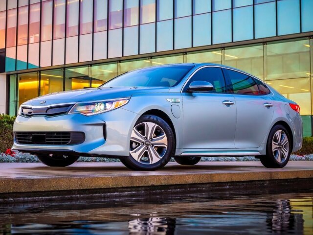 Kia Optima Plug-In Hybrid - 2016