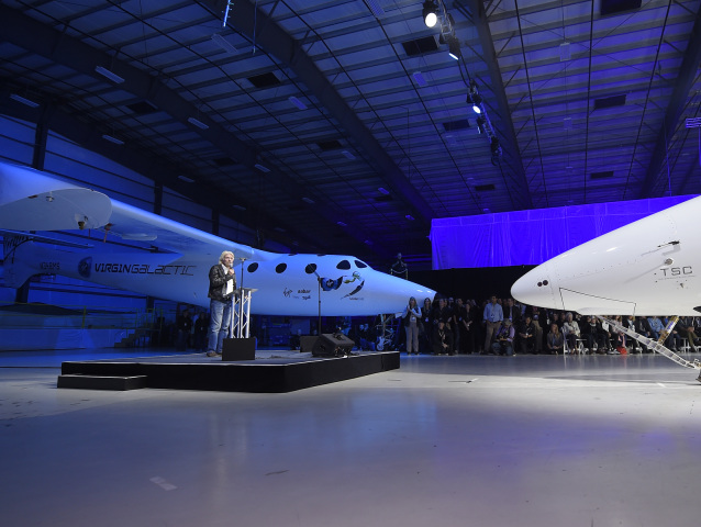 Virgin Galactic, vesmírna turistika, SpaceShipTwo, raketoplán, Richard Branson