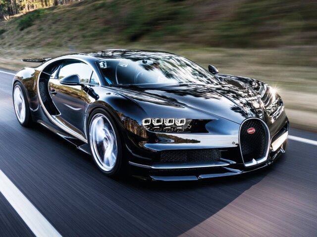 Bugatti Chiron - 2016