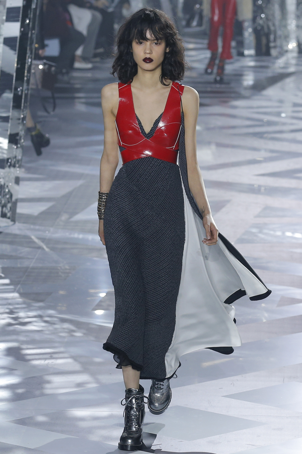 Louis Vuitton - jeseň-zima 2016 - Paríž