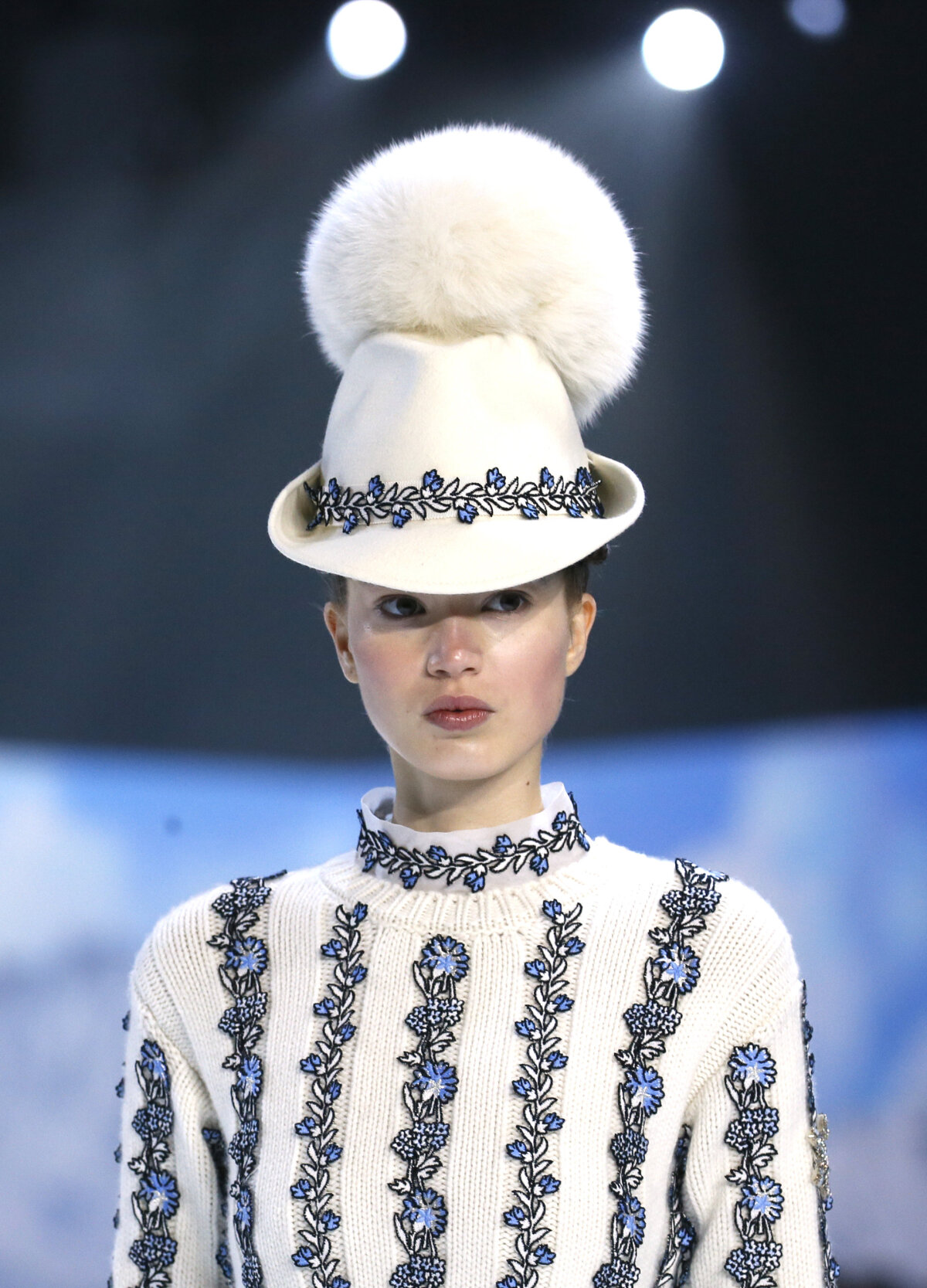 Moncler - jeseň-zima 2016 - Paríž