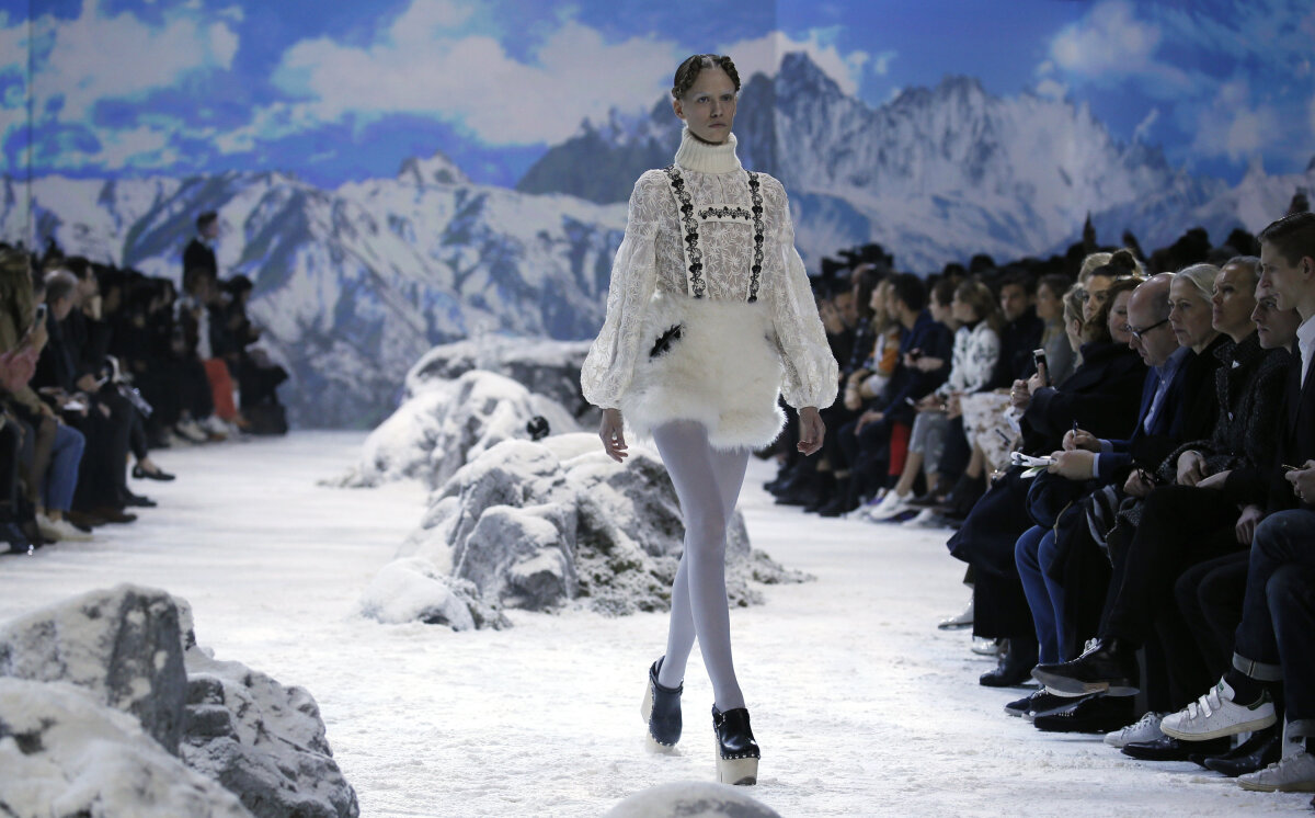 Moncler - jeseň-zima 2016 - Paríž