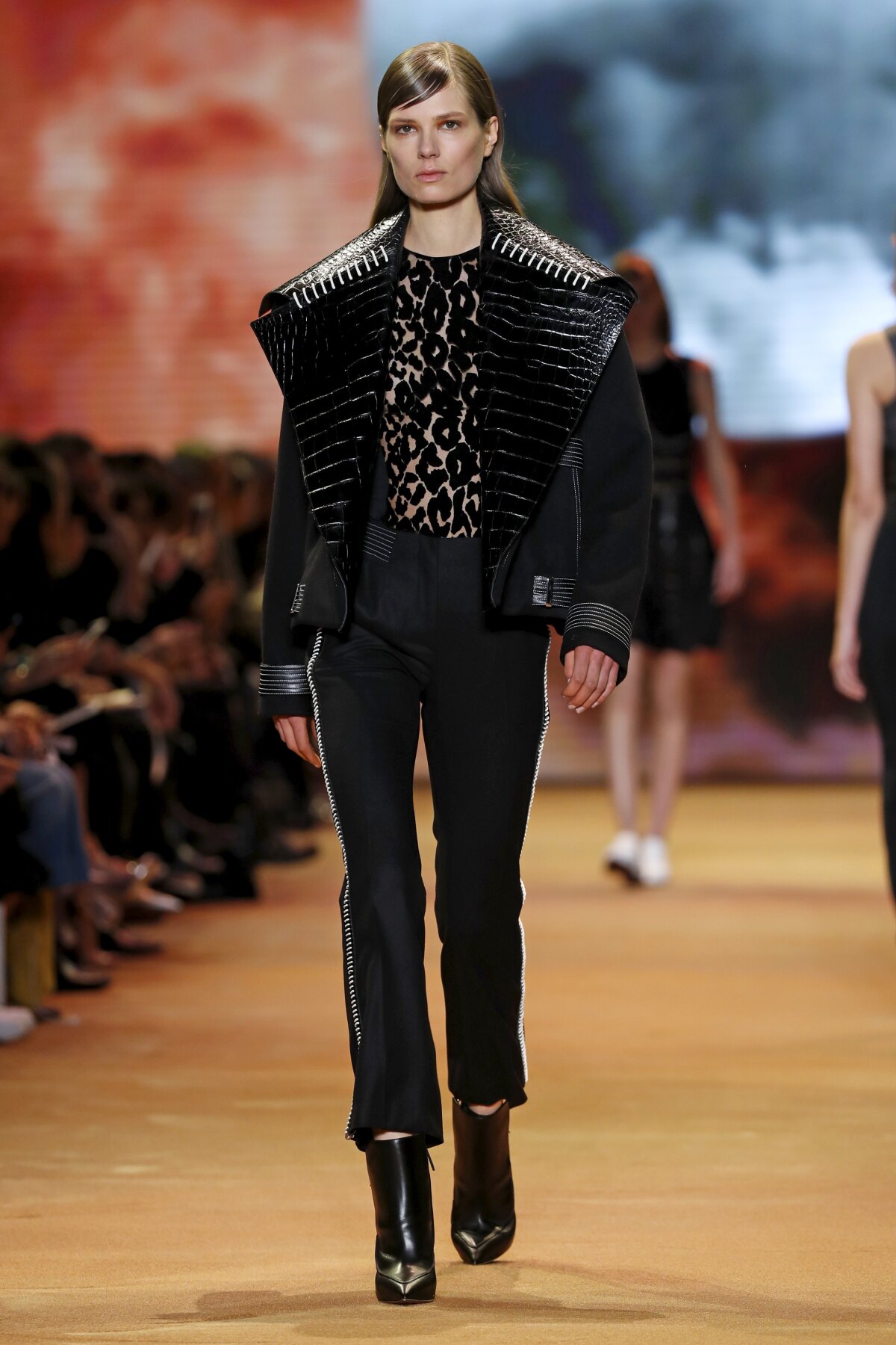 Mugler - jeseň-zima 2016 - Paríž