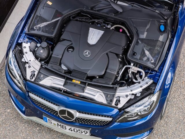 Na vrchol sa postaví verzia C 43 AMG 4Matic s výkonom 270 kW. Na stovku zrýchli za 4,8 sekundy.