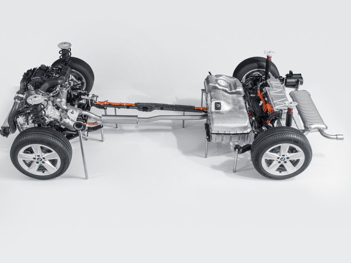 BMW 225xe Active Tourer - 2016
