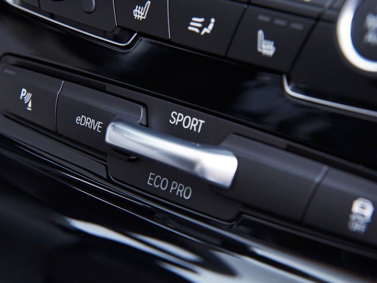 BMW 225xe Active Tourer - 2016