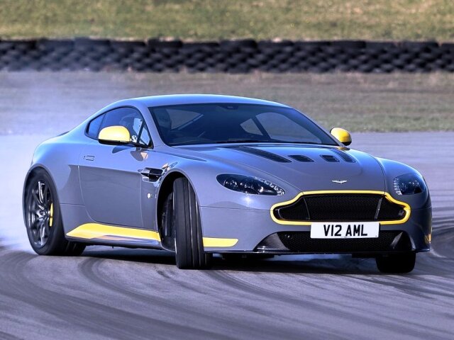 Aston Martin V12 Vantage S - 2016