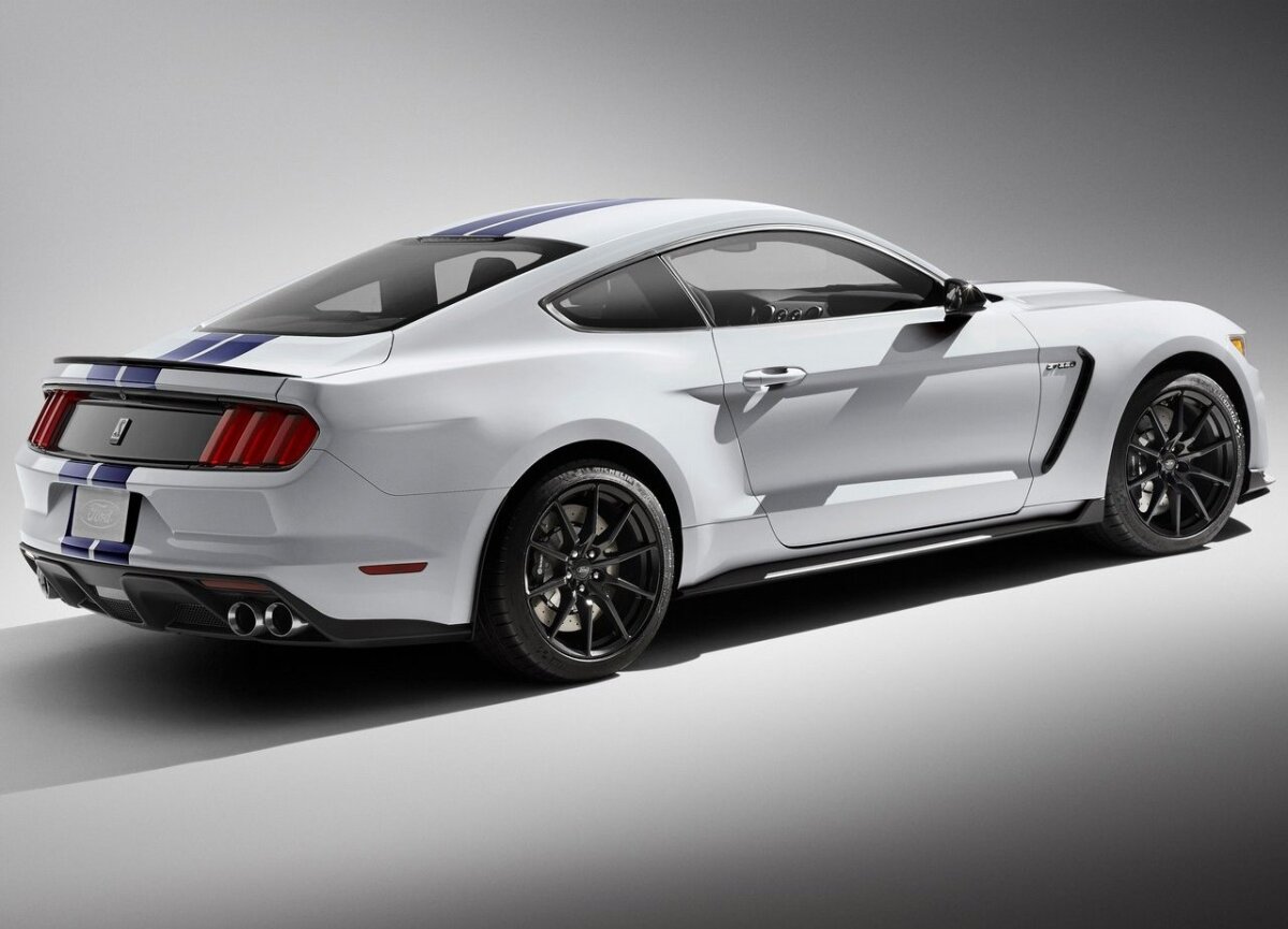 Ford Mustang Shelby GT350 - 2016
