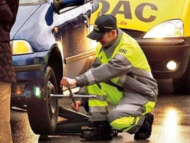 Rastúci počet výjazdov k defektom jasne dokumentuje, kam vedie prax absencie rezervných kolies.