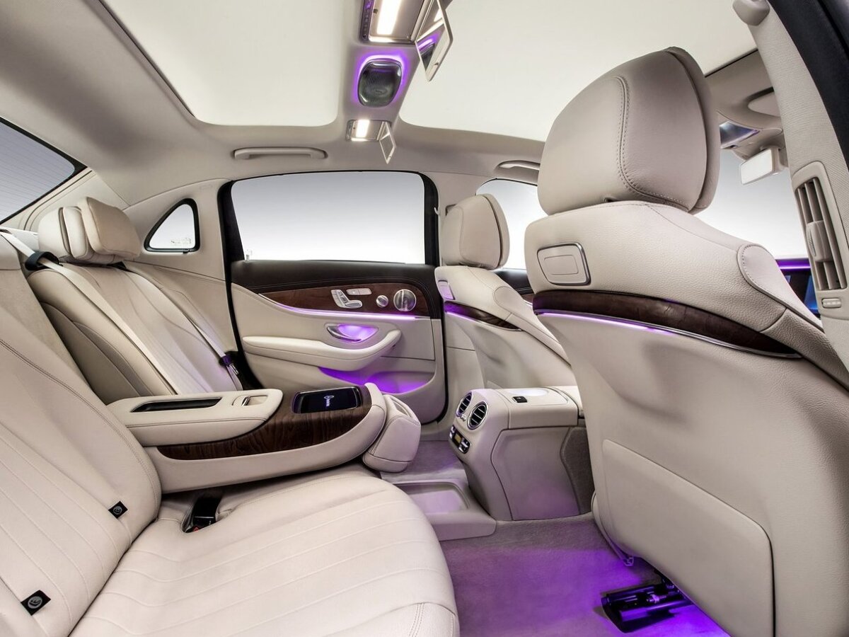 Mercedes-Benz E LWB - 2016
