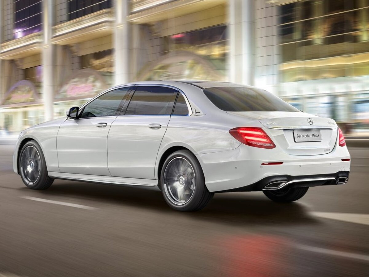 Mercedes-Benz E LWB - 2016