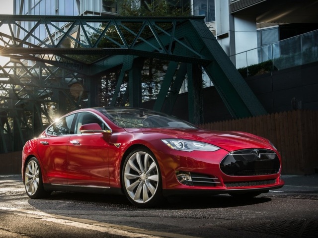 Tesla-Model S-2013-1024-01