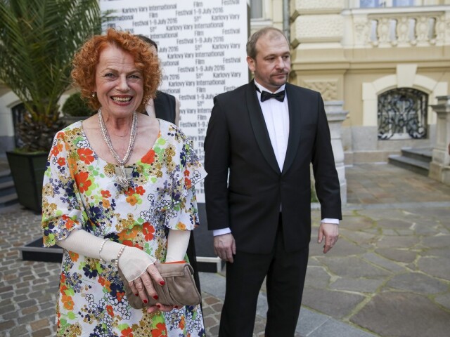Herečka Iva Janžurová. 