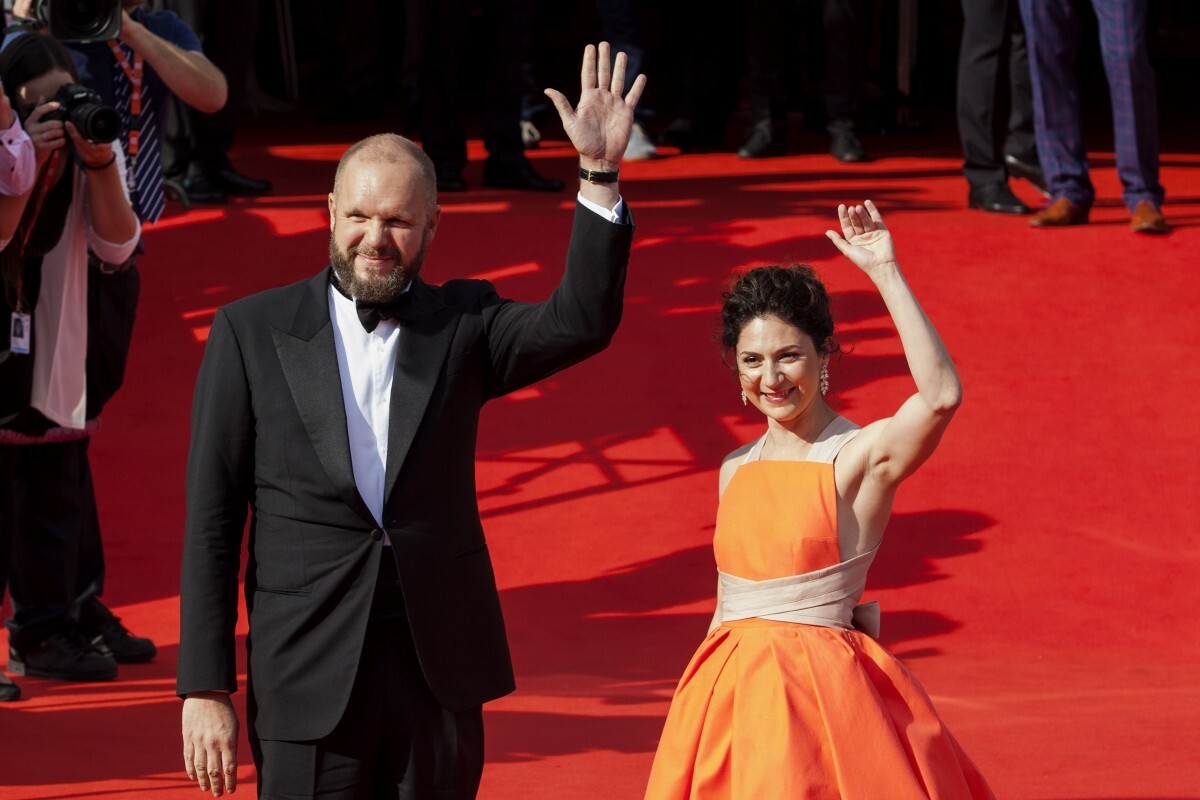 Režisér David Ondříček a Martha Issová. 