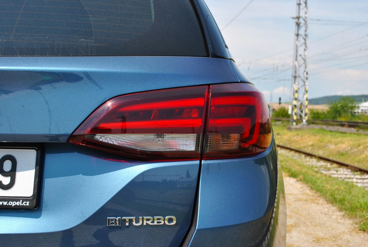 Opel Astra ST 1,6 CDTi BiTurbo
