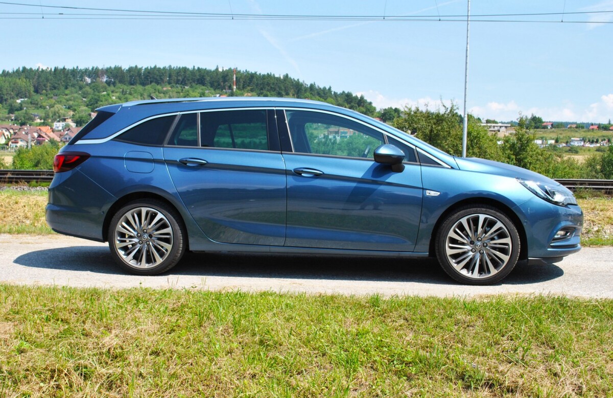Opel Astra ST 1,6 CDTi BiTurbo