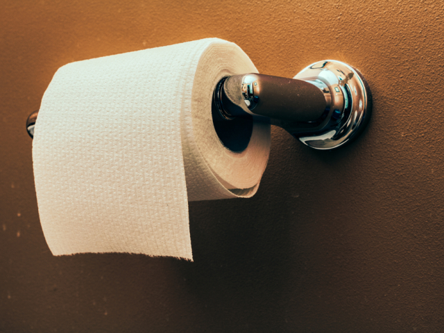 záchod, toaleta, WC, toaletný papier