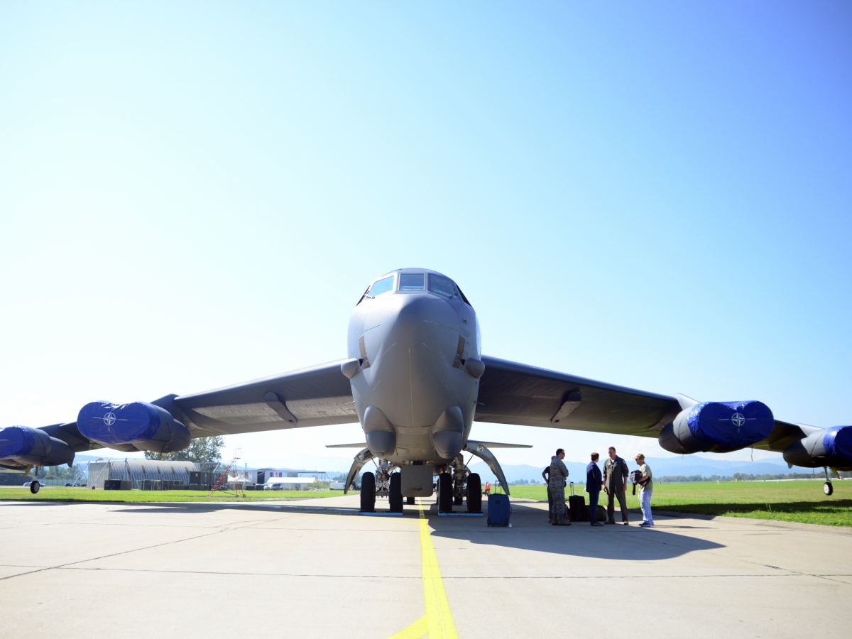 SIAF 2016, lietadlo, bombardér, bombardér B-52,