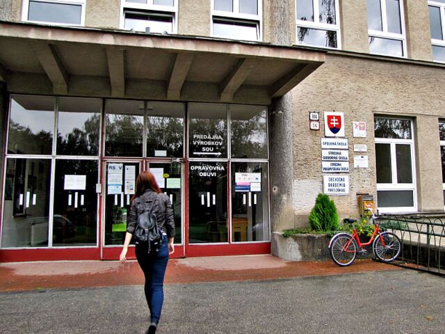 škola, Partizánske, obuvníctvo