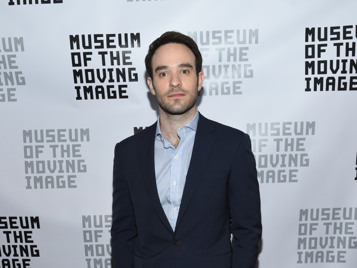 Herec Charlie Cox na archívnom zábere.