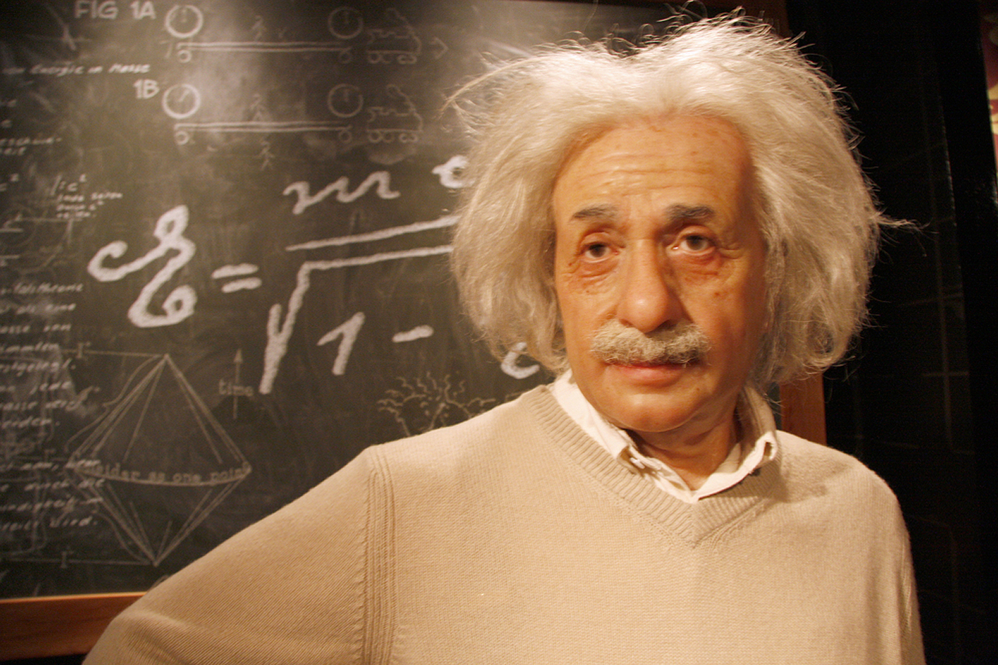 Albert Einstein dostal Nobelovu cenu za fyziku v rok 1921, ale zarobené peniaze dal svojej žene Mileve, aby súhlasila s rozvodom.