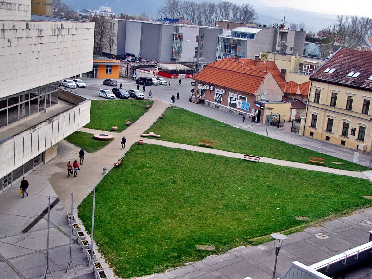 Cellerova jama, Trenčín