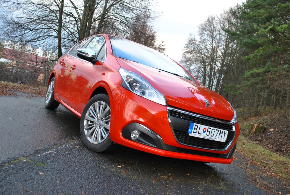 Peugeot 208