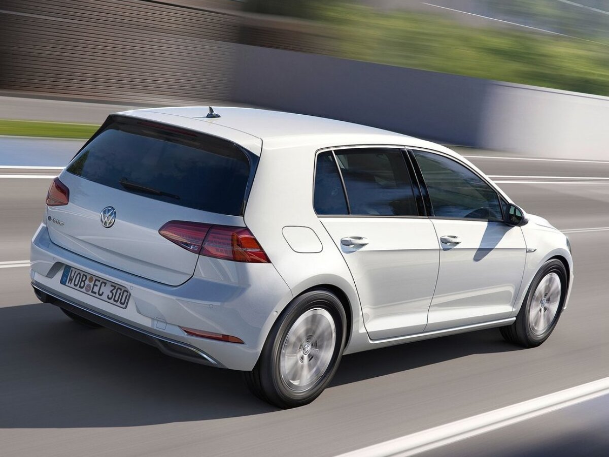 VW e-Golf - 2016