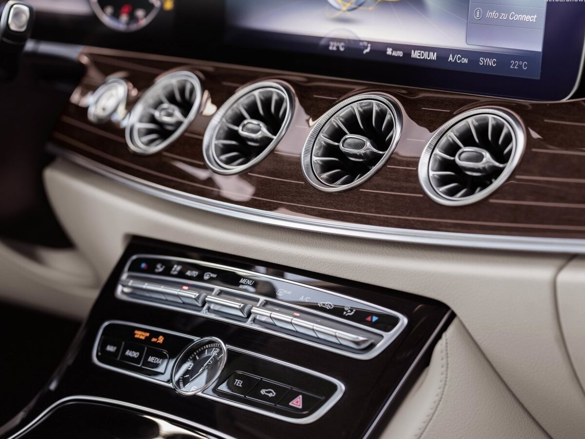 Mercedes-Benz E Coupé - 2017