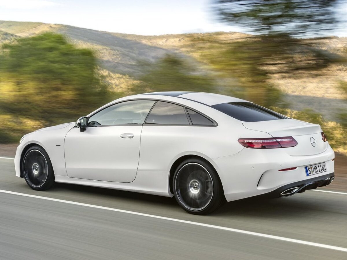 Mercedes-Benz E Coupé - 2017