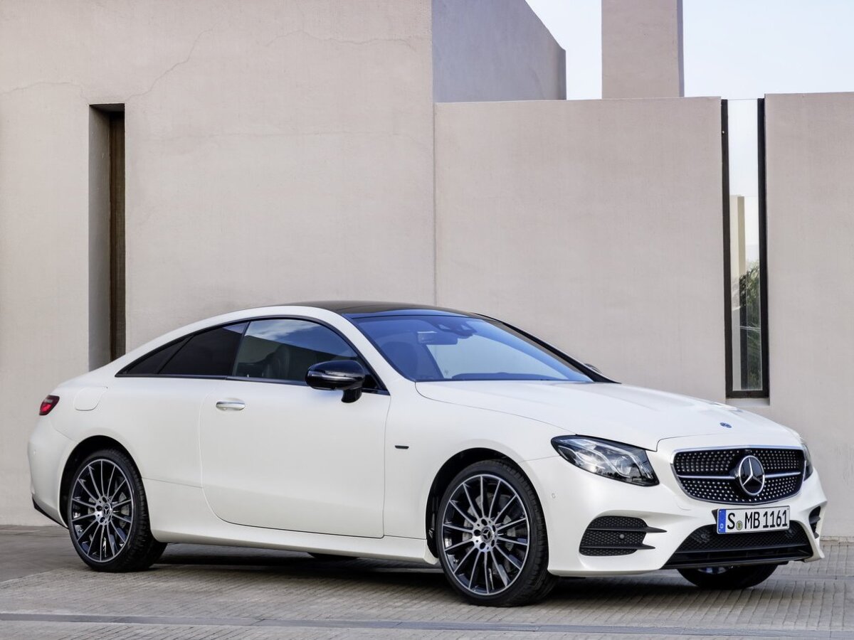 Mercedes-Benz E Coupé - 2017