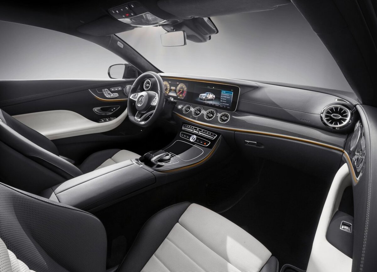 Mercedes-Benz E Coupé - 2017