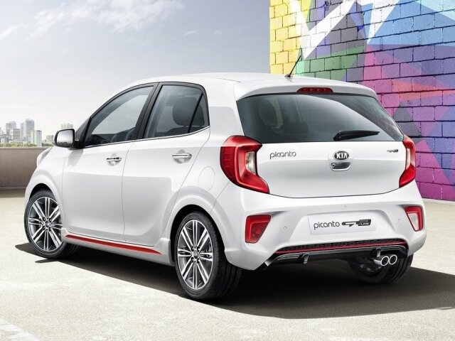Ani vzadu nešetrí Picanto na prelisoch. Verzia GT-Line sa môže dokonca pochváliť difúzorom a dvojitou koncovkou výfuku.