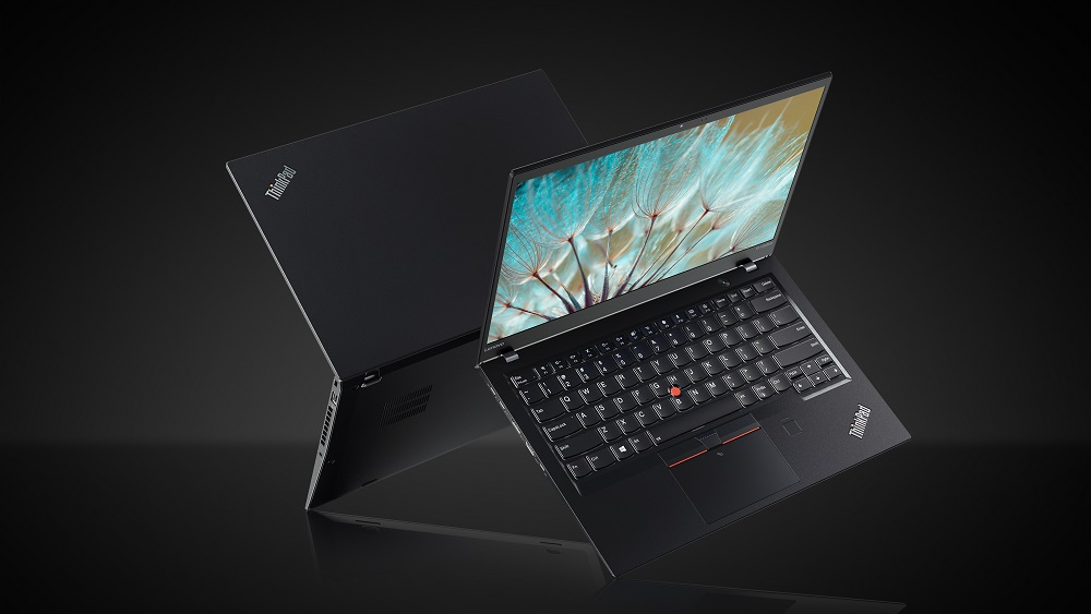 Notebook X1 Carbon bude v ponuke aj s variantom s OLED displejom.
