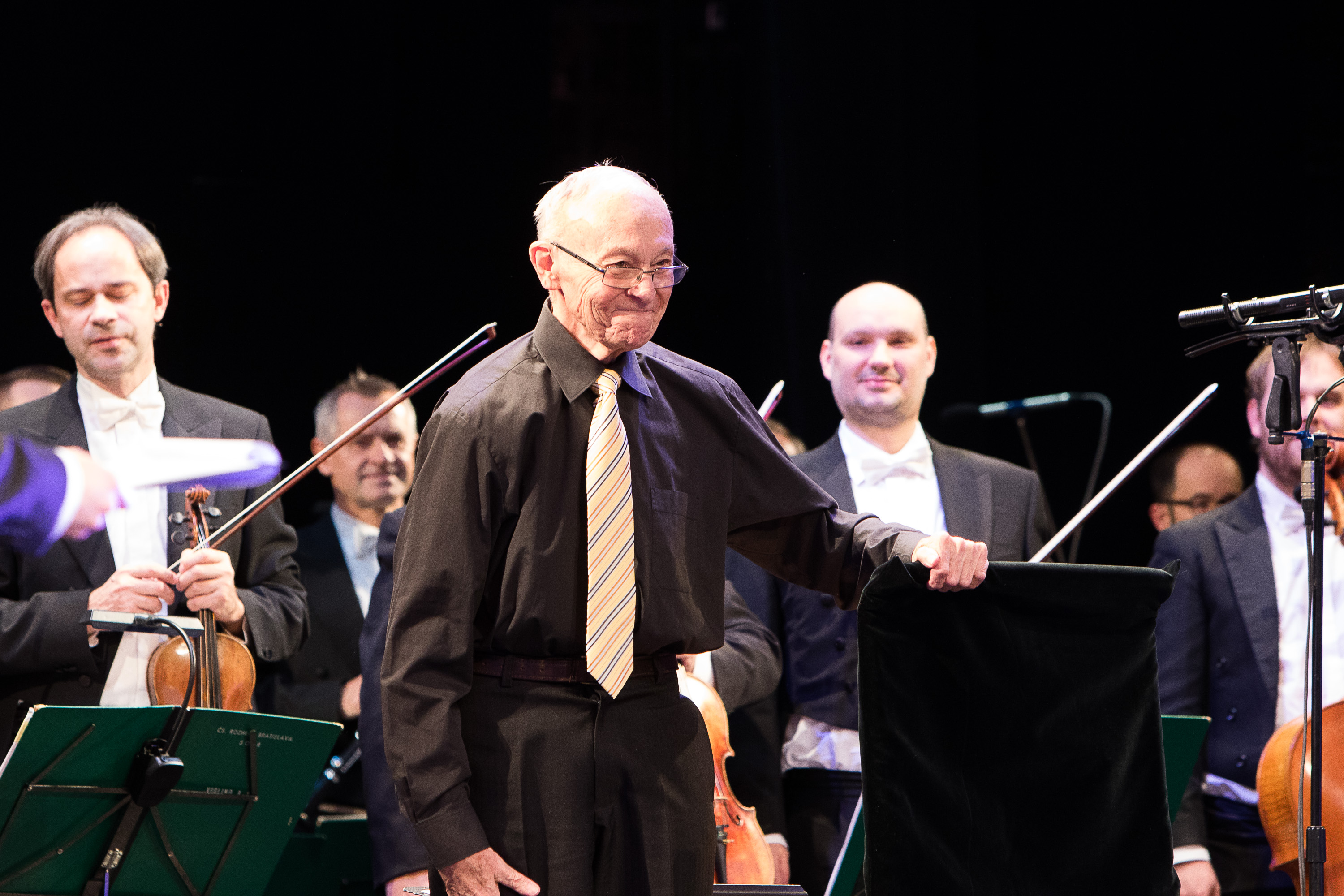 Zdeněk Macháček naposledy oddirigoval slávnostný koncert k 70. výročiu Divadla Nová scéna.