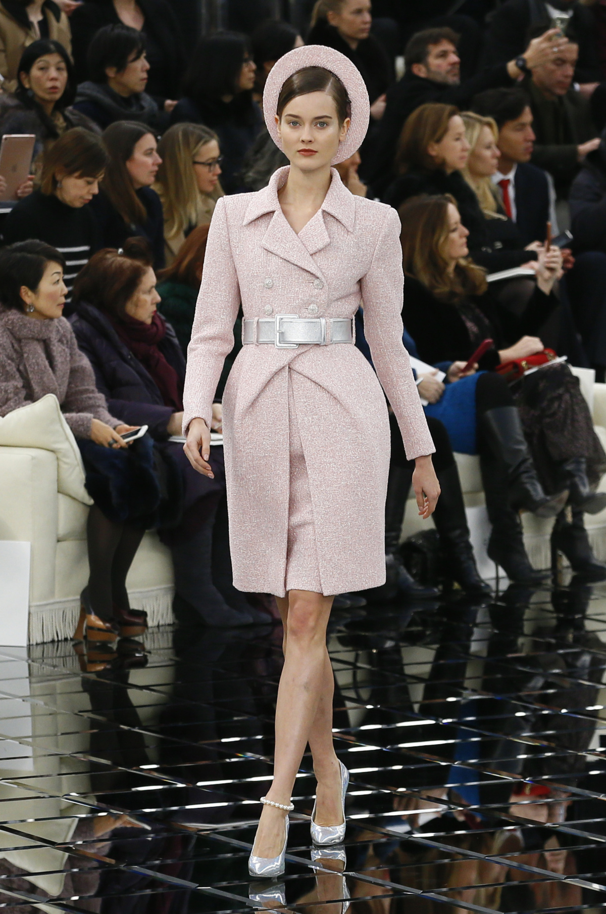 Prehliadka značky Chanel, kolekcie Haute Couture v Paríži. 
