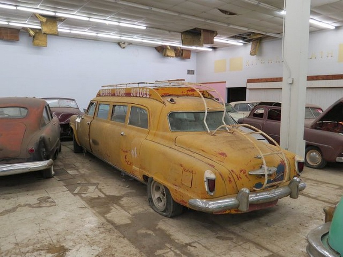 Ron Hackenberger Collection - zbierka áut USA