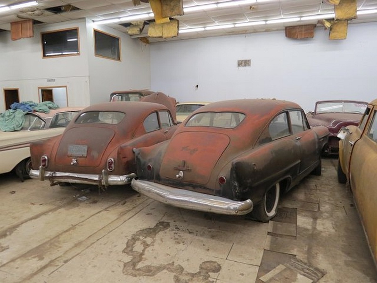 Ron Hackenberger Collection - zbierka áut USA