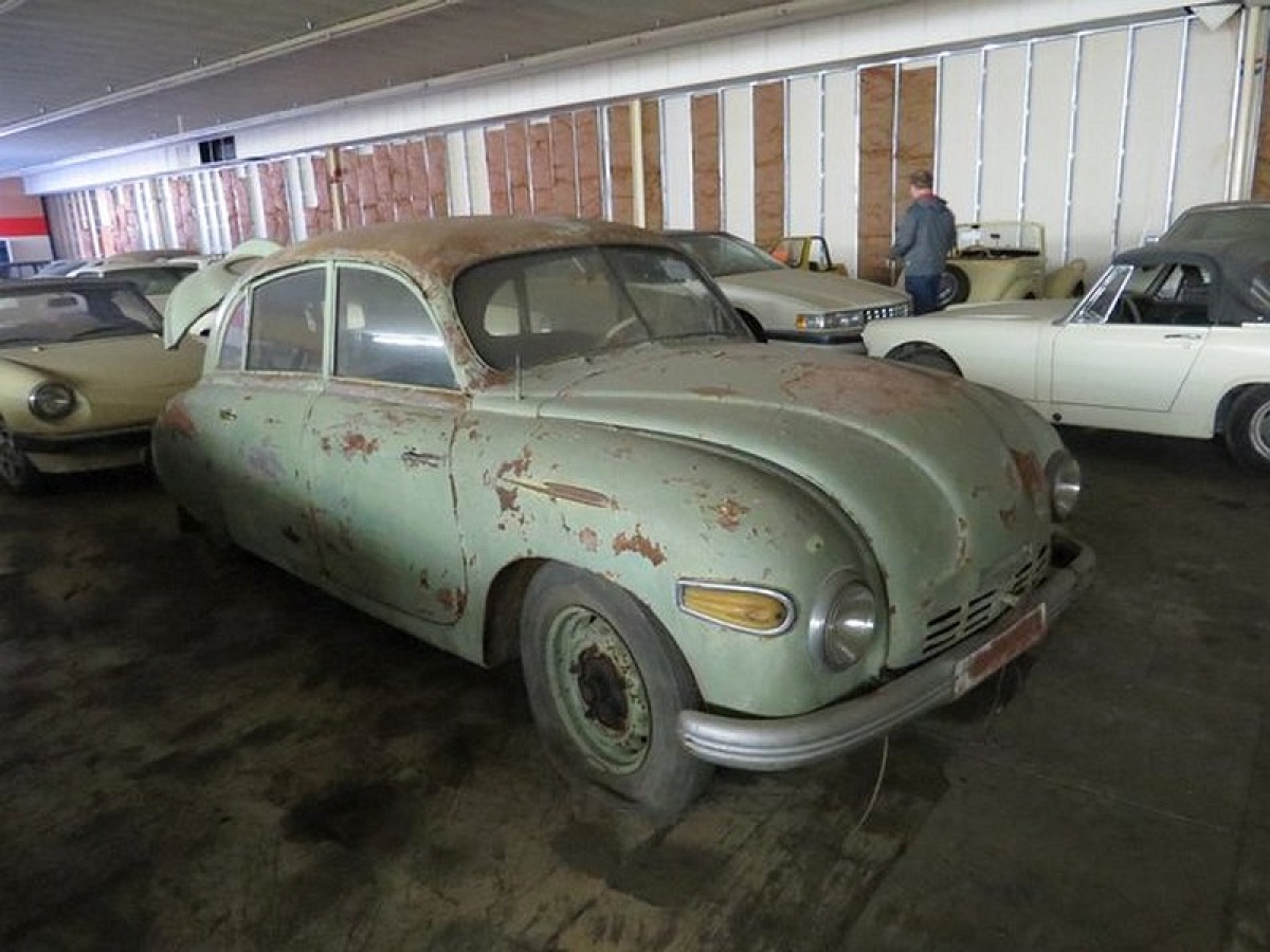 Ron Hackenberger Collection - zbierka áut USA