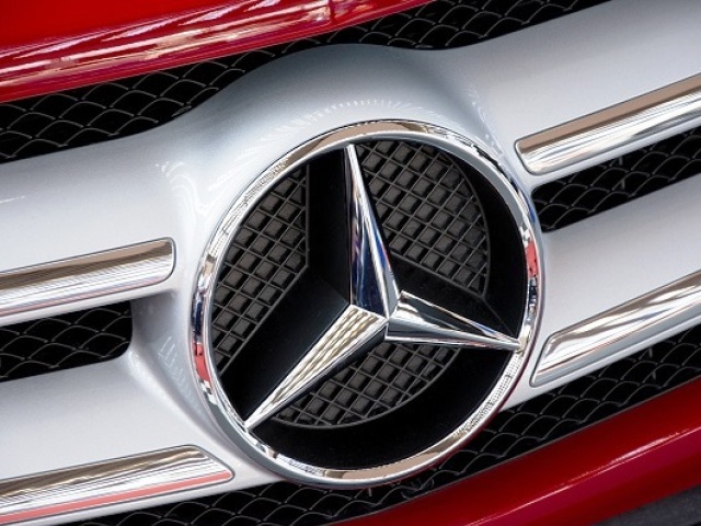 Mercedes-Benz predbehol svojich konkurentov najmä vďaka nárastu odbytu v Číne.