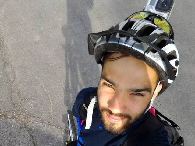 Lukáš Žilavý sa rozhodol, že zdolá trasu Bratislava Banská Bystrica na bicykli.