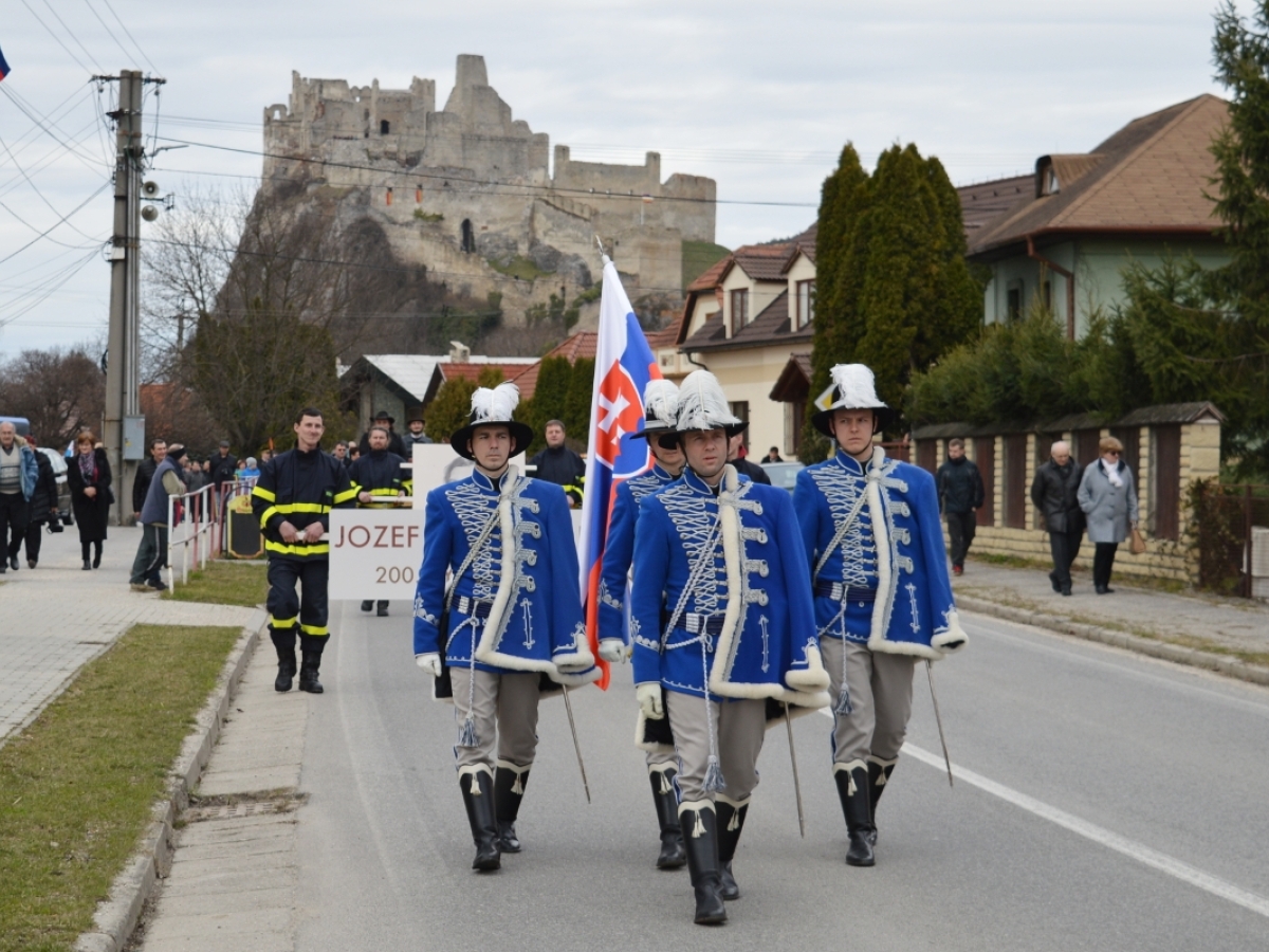 sprievod, Čestná stráž, Beckov