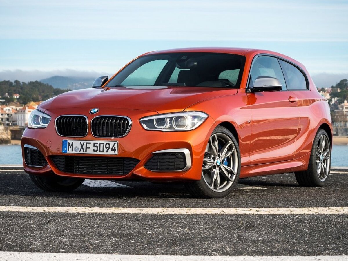 BMW M140i