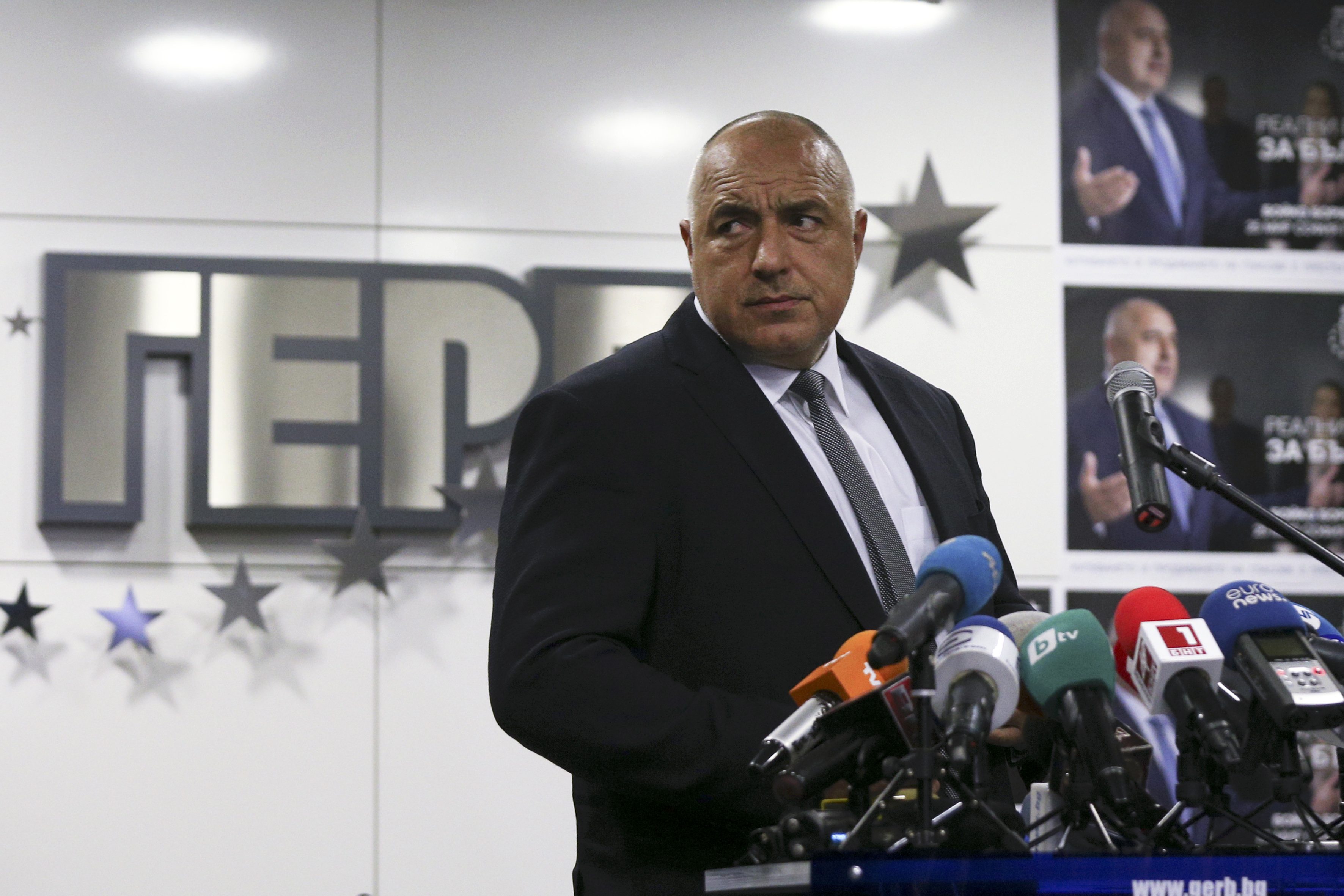 Bojko Borisov sa ako víťaz predčasných volieb pokúsi zostaviť novú bulharskú vládu.