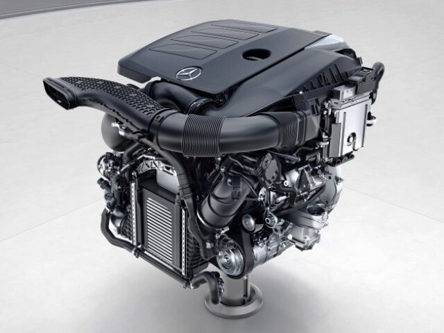 Mercedes-Benz - motor M 256 R6