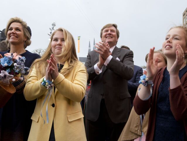 Kráľovná Máxima, princezné Amalia, Ariane a Alexia a holandský kráľ Willem-Alexander.